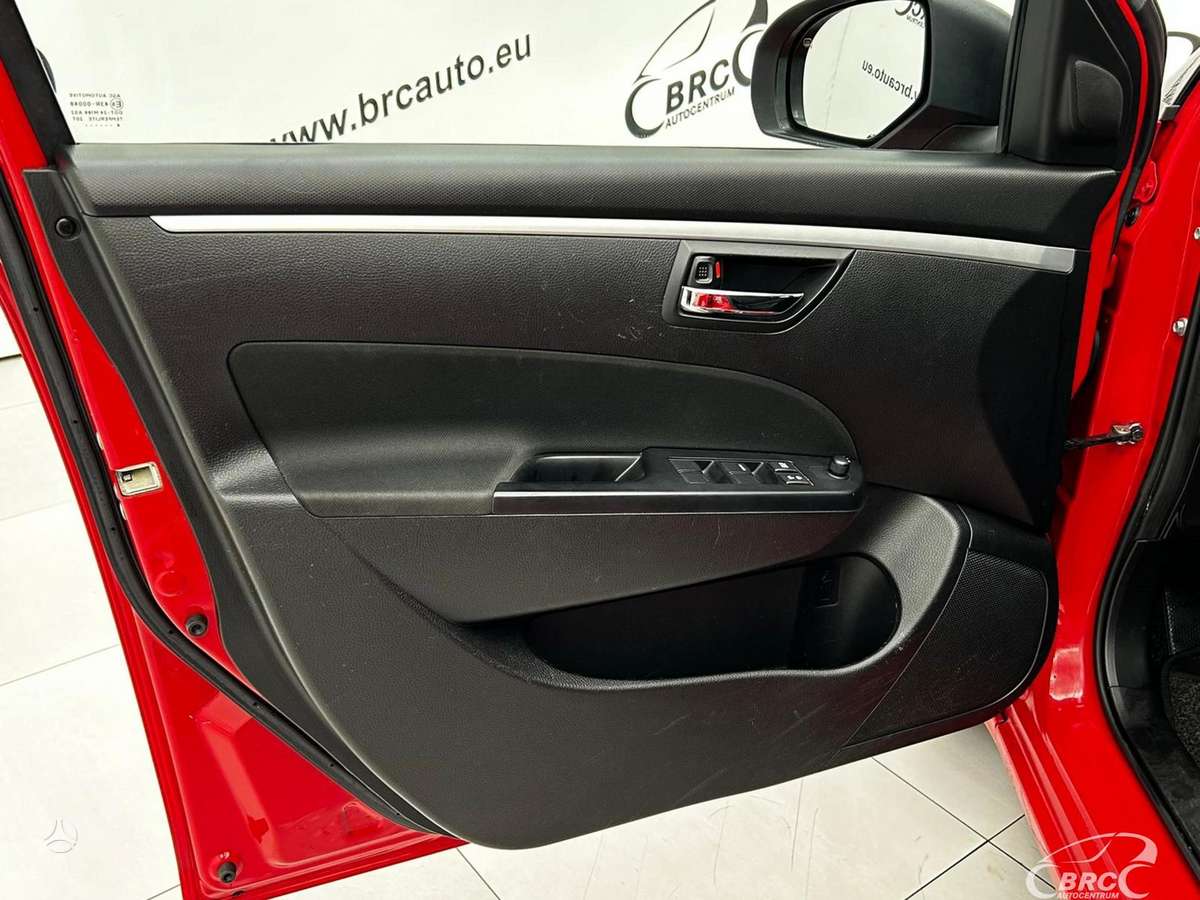 Suzuki Swift, 1.2 l., Хэтчбек