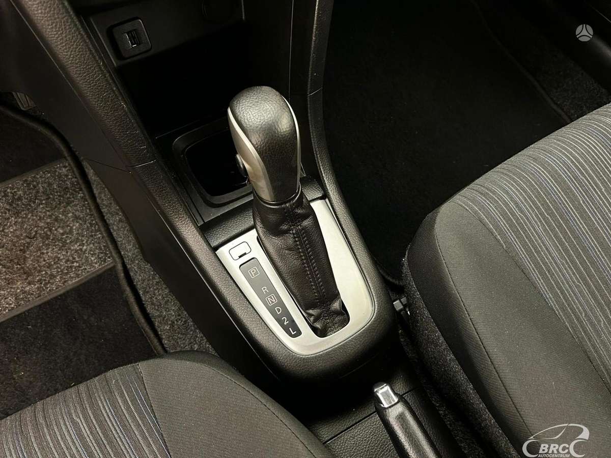 Suzuki Swift, 1.2 l., Хэтчбек