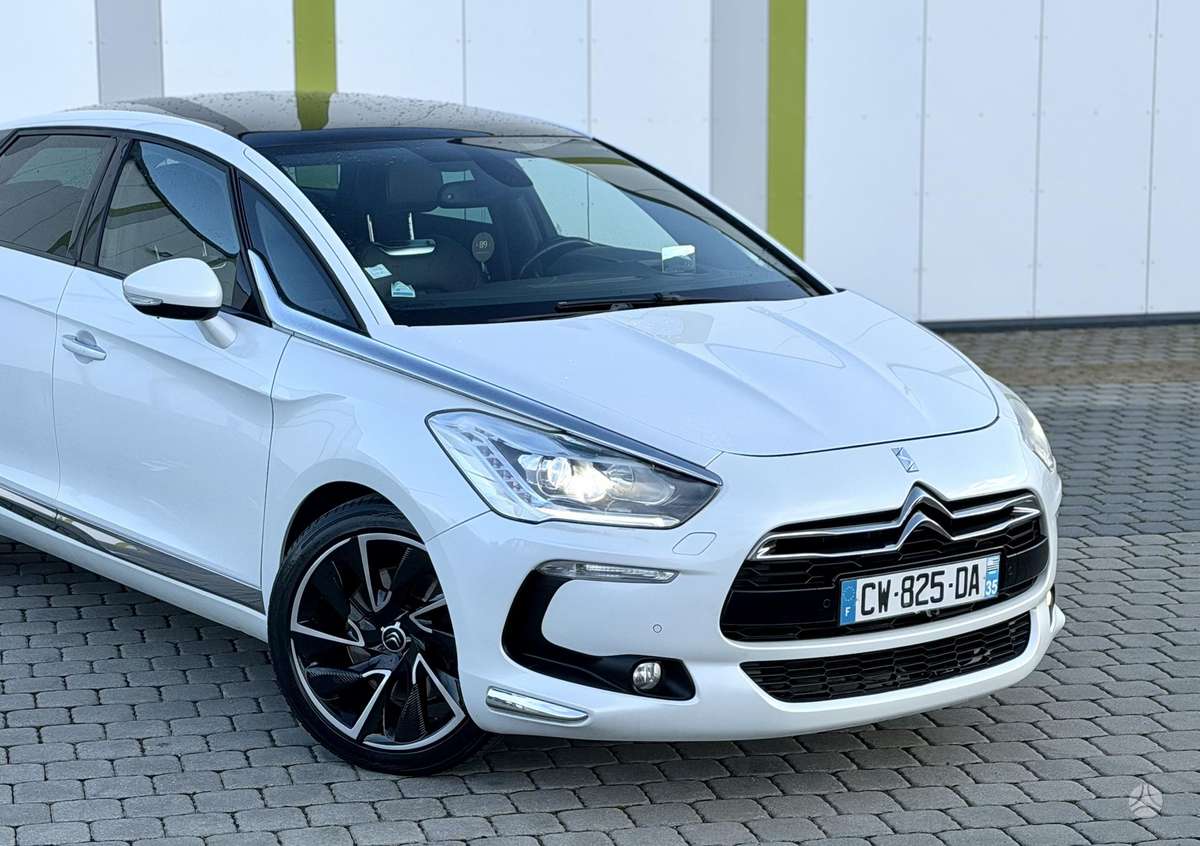 Citroen DS5, 2.0 l., Хэтчбек