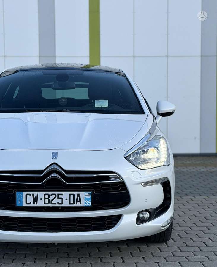 Citroen DS5, 2.0 l., hatchback