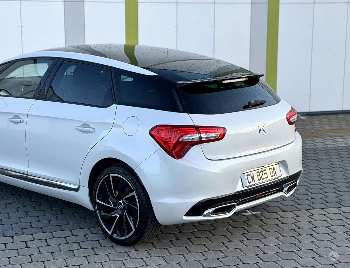 Citroen DS5, 2.0 l., Хэтчбек