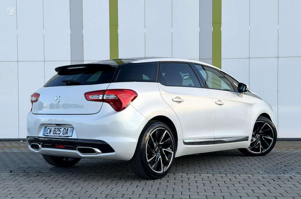 Citroen DS5, 2.0 l., Хэтчбек