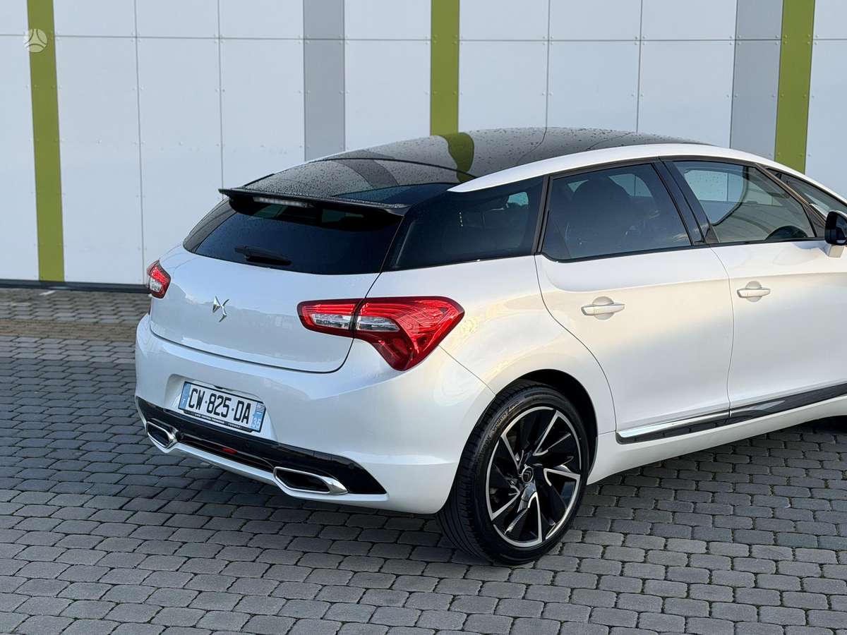 Citroen DS5, 2.0 l., Хэтчбек
