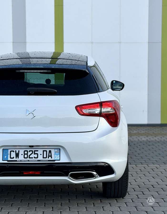 Citroen DS5, 2.0 l., Хэтчбек