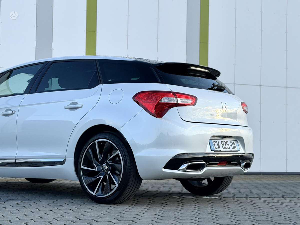 Citroen DS5, 2.0 l., Хэтчбек