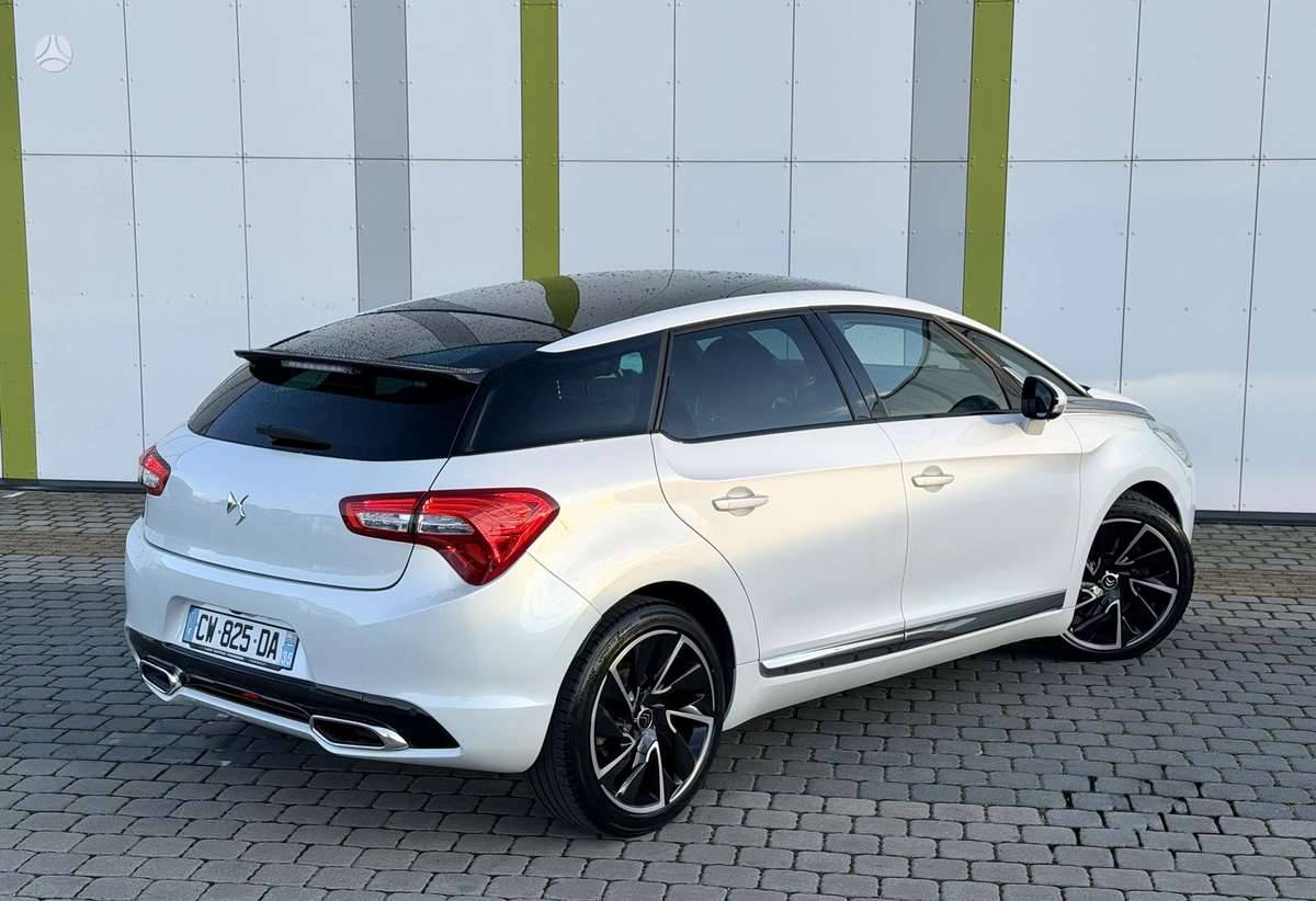 Citroen DS5, 2.0 l., hatchback