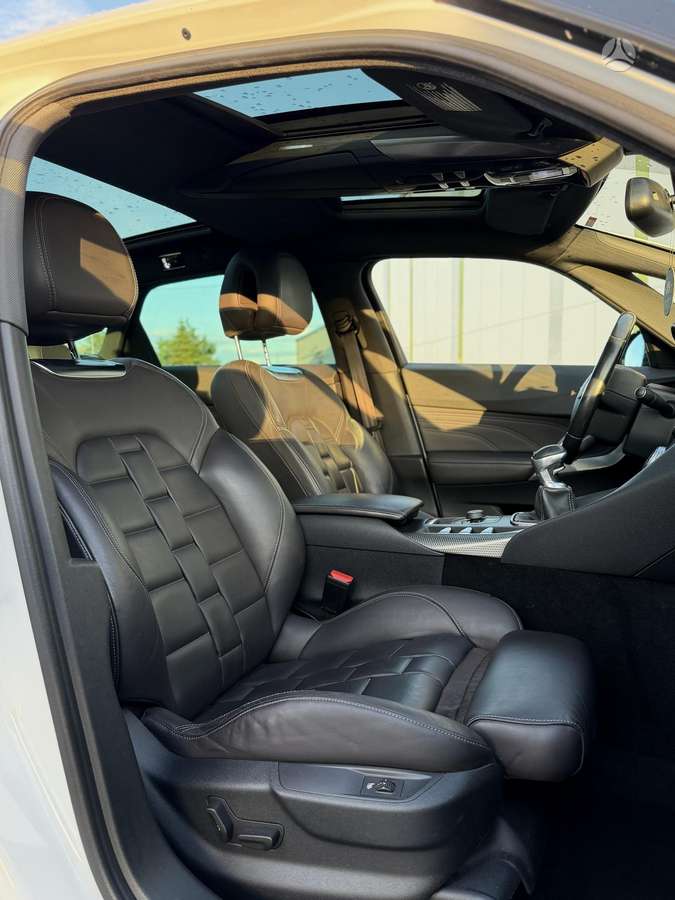 Citroen DS5, 2.0 l., hatchback