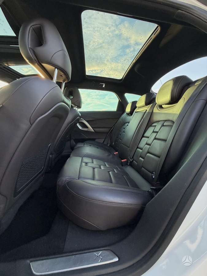Citroen DS5, 2.0 l., Хэтчбек