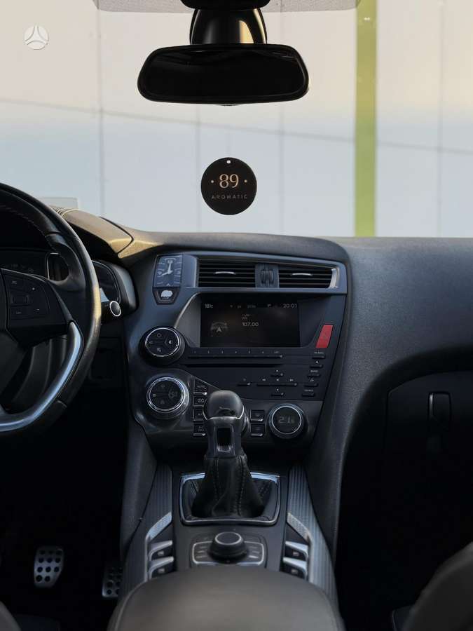 Citroen DS5, 2.0 l., Хэтчбек