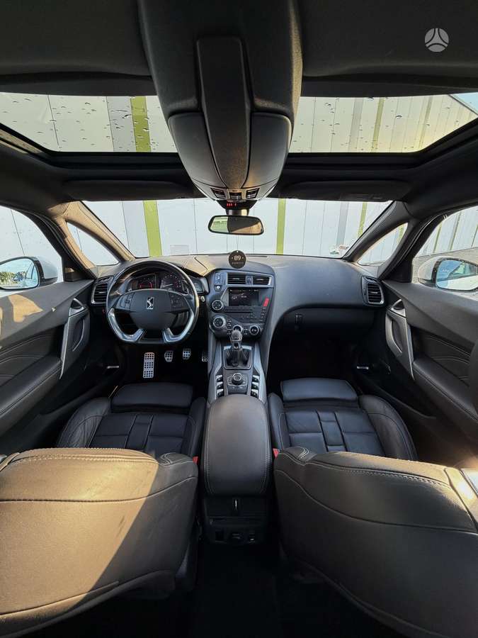 Citroen DS5, 2.0 l., hatchback
