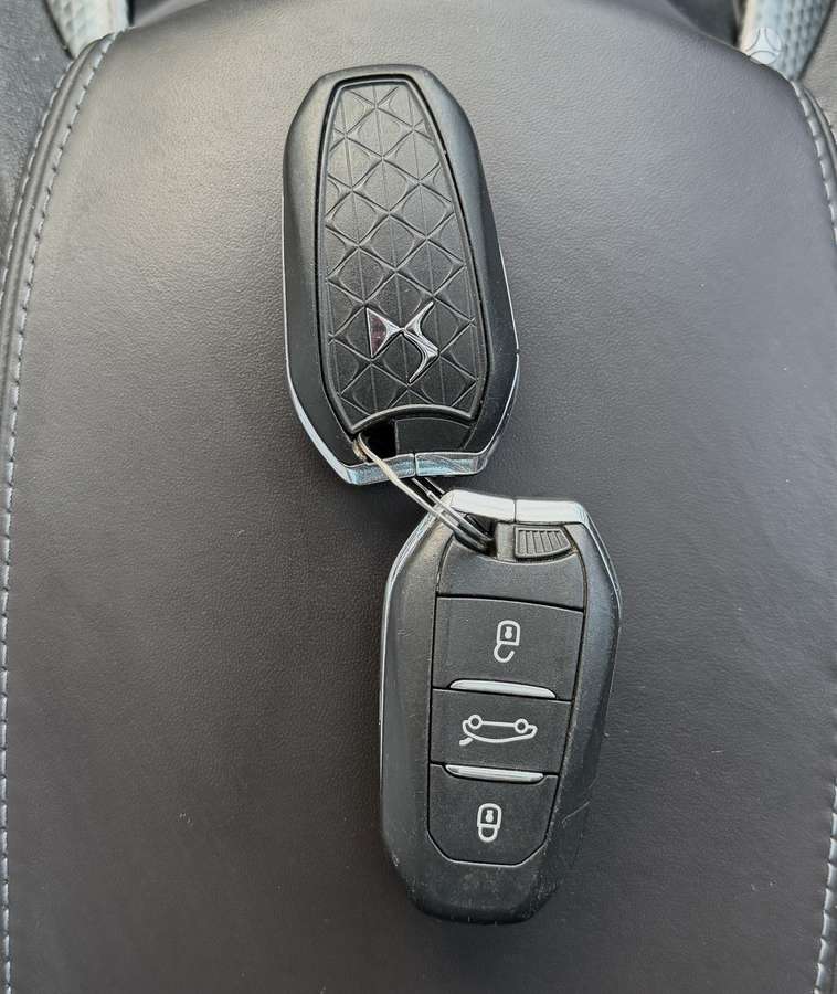 Citroen DS5, 2.0 l., Хэтчбек