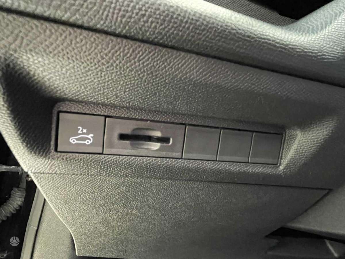 Peugeot 308, 1.2 l., Универсал