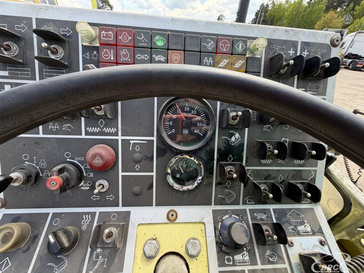 Ammann AFT270FE, kelių tiesimo mašinos