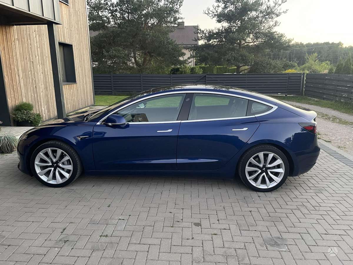 Tesla Model 3, 79 kWh, hečbekas