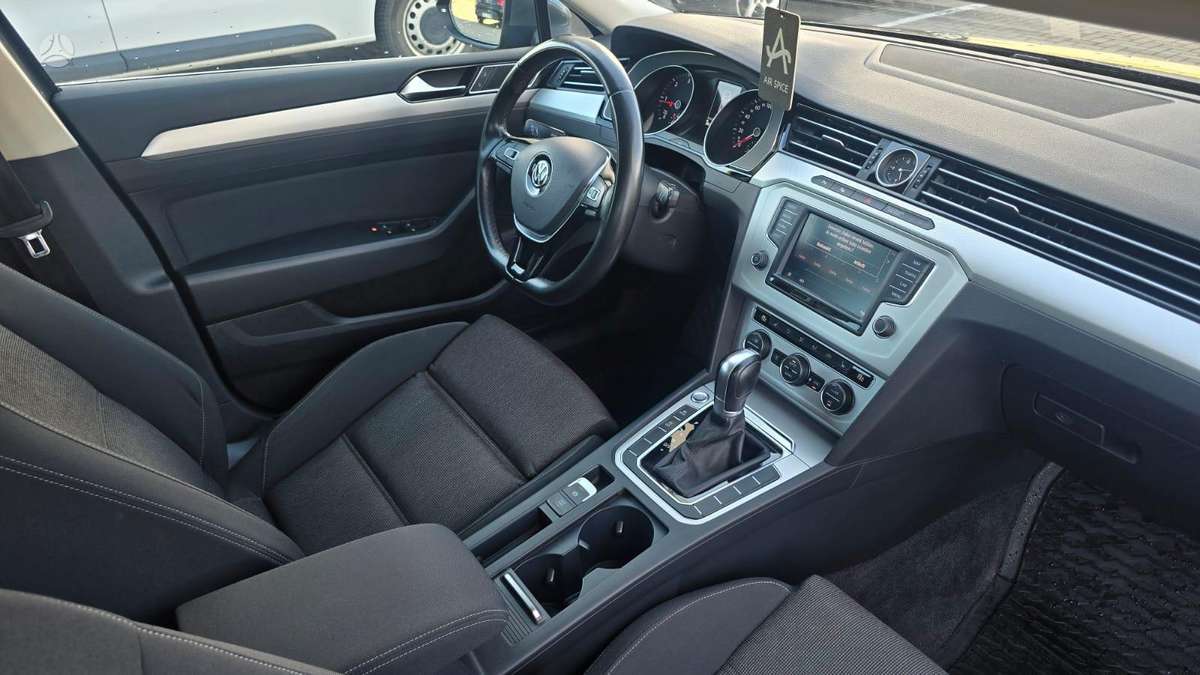 Volkswagen Passat, 2.0 l., Универсал