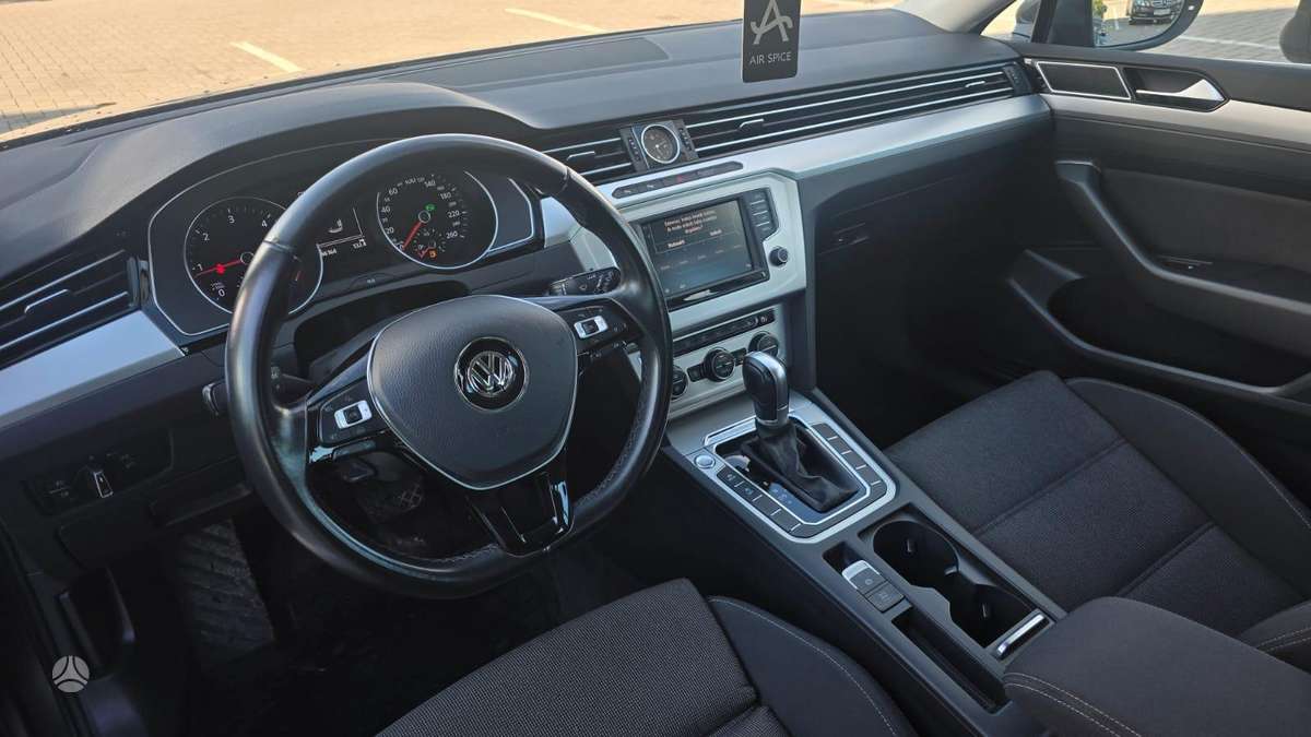 Volkswagen Passat, 2.0 l., Универсал
