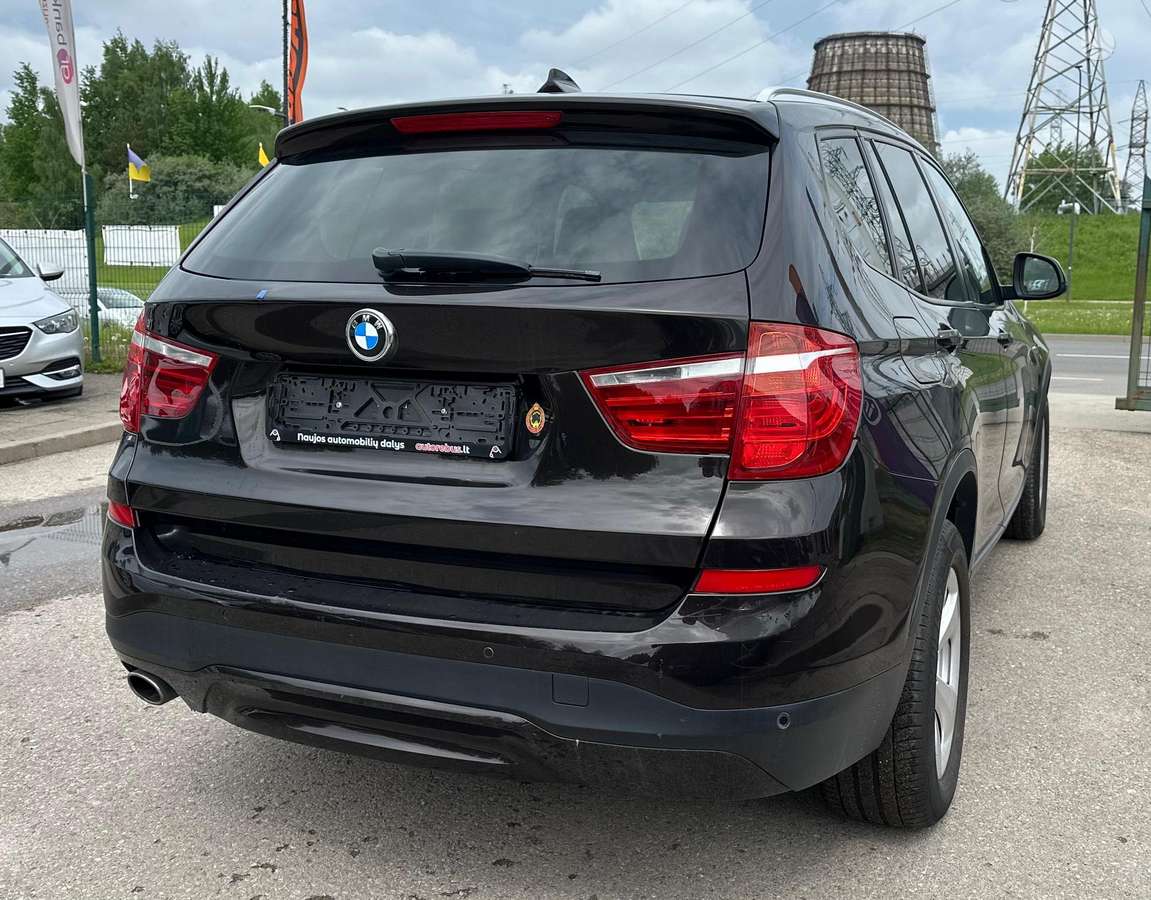 BMW X3, 2.0 l., Минивэн