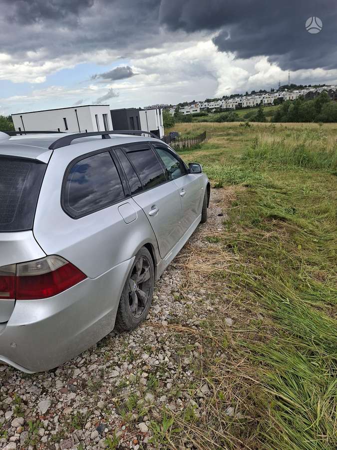 BMW 525, 2.5 l., Универсал