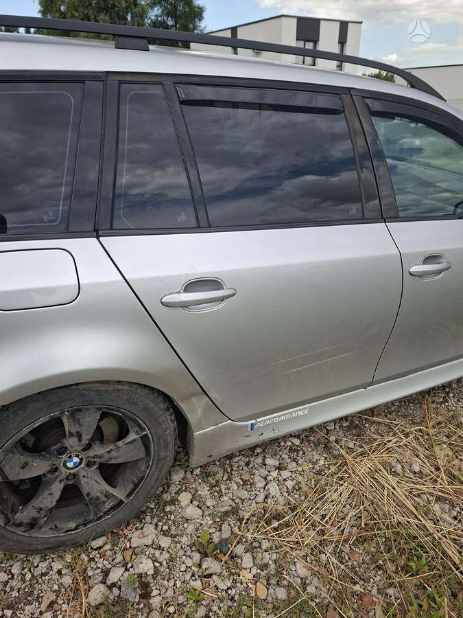 BMW 525, 2.5 l., Универсал