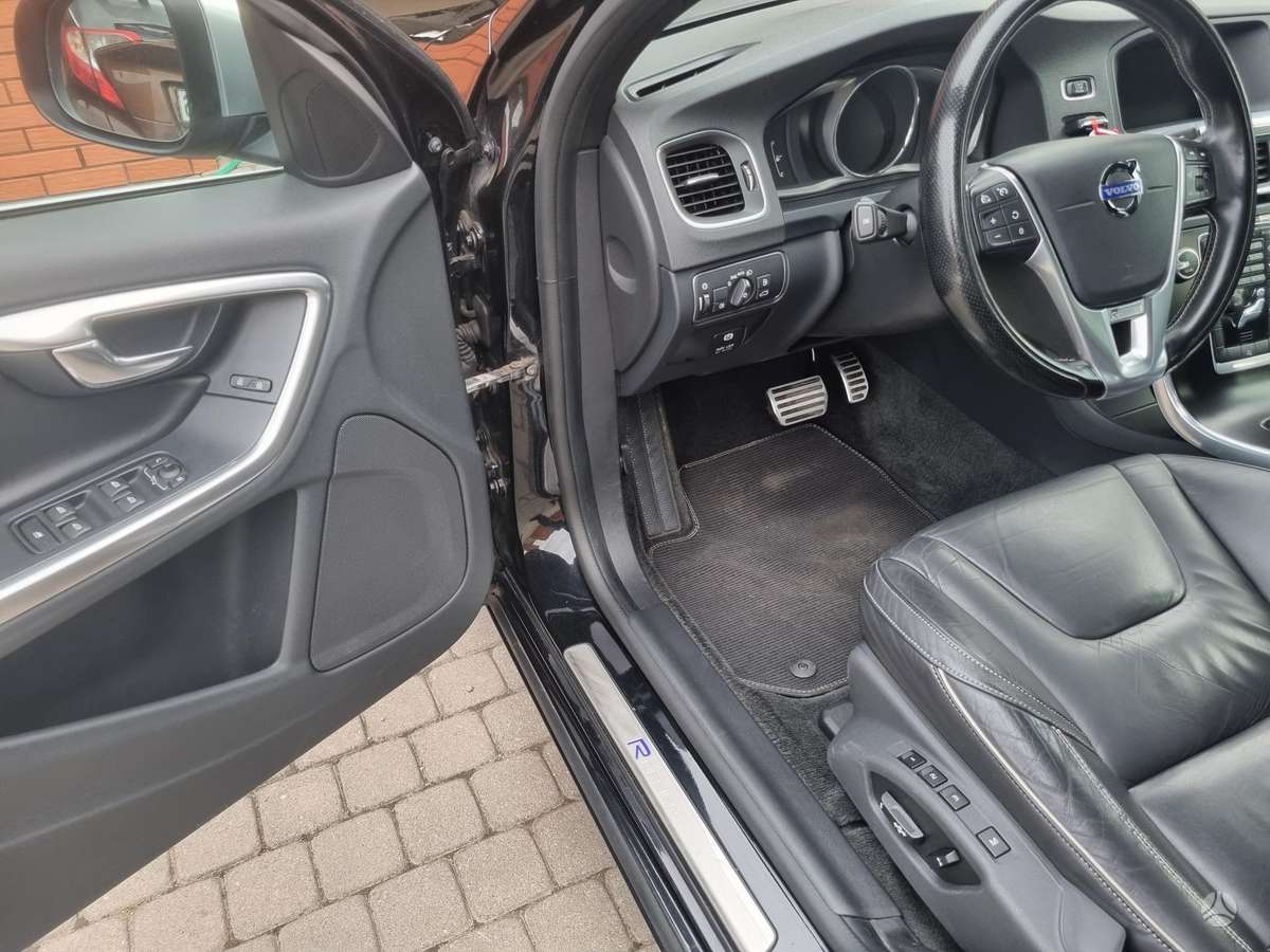 Volvo V60, 2.0 l., Универсал