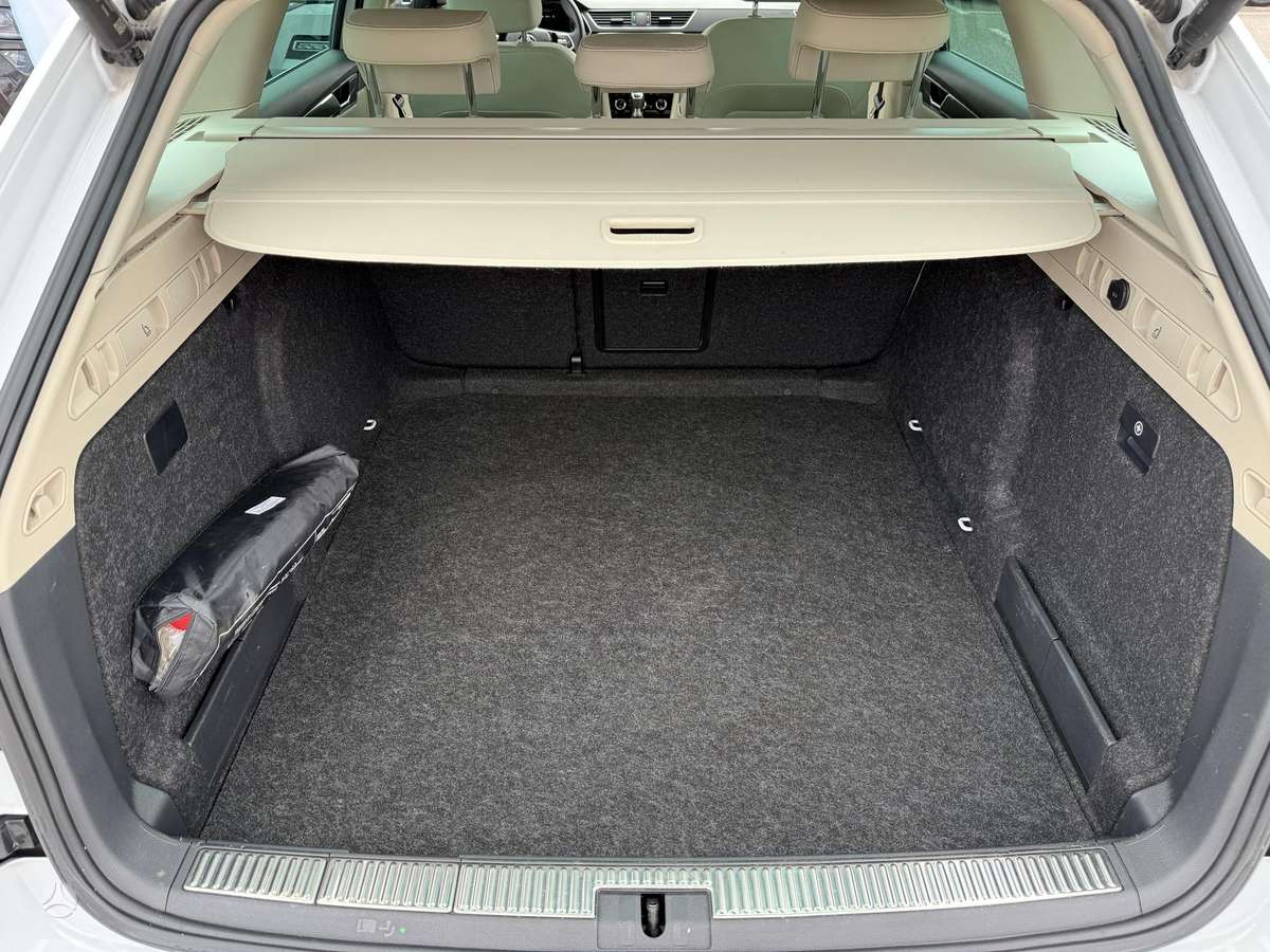 Skoda Superb, 2.0 l., Универсал
