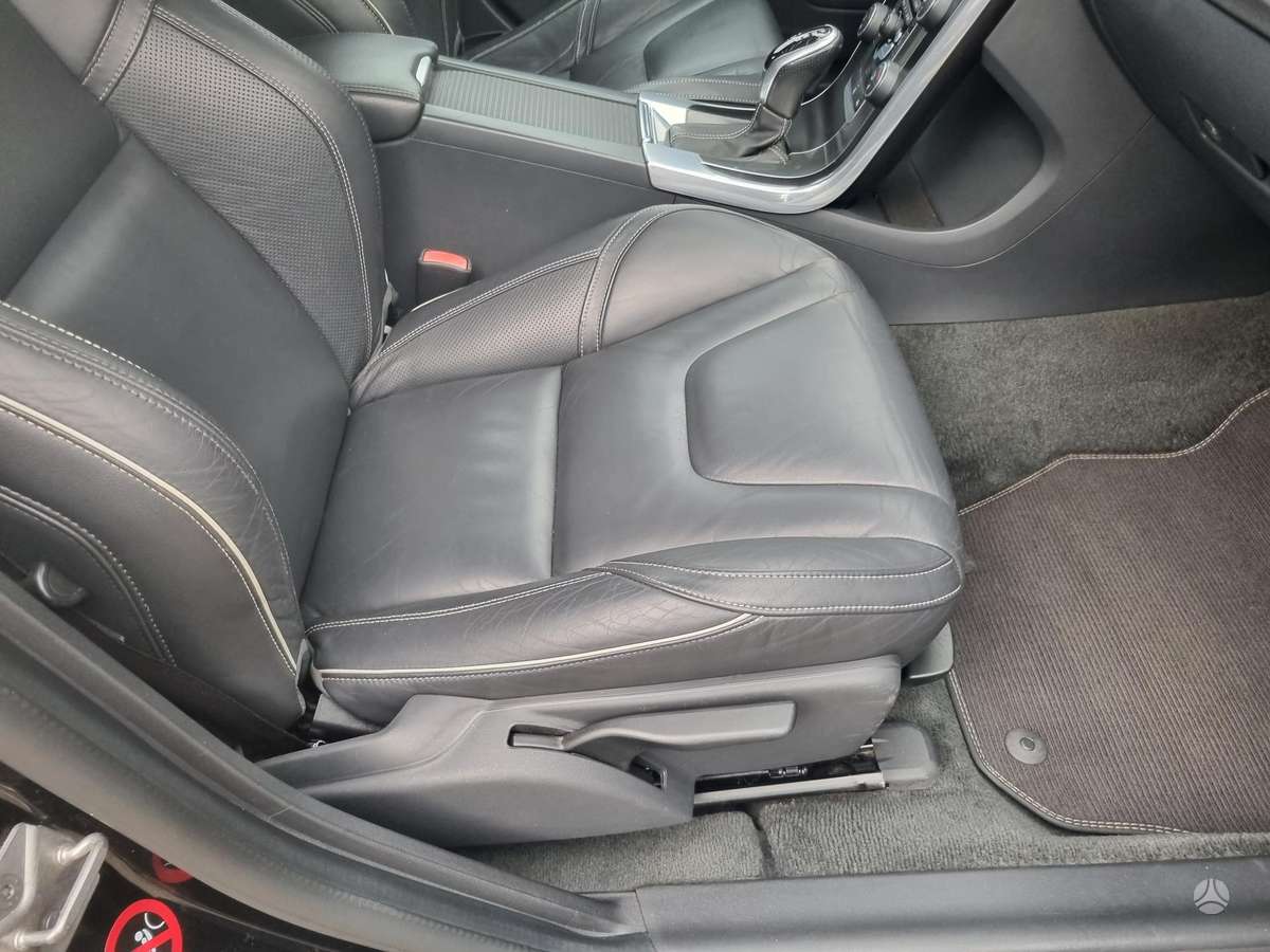 Volvo V60, 2.0 l., wagon
