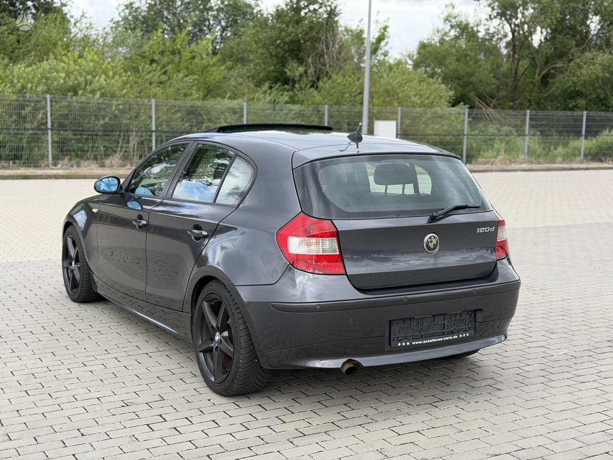 BMW 120, 2.0 l., hatchback