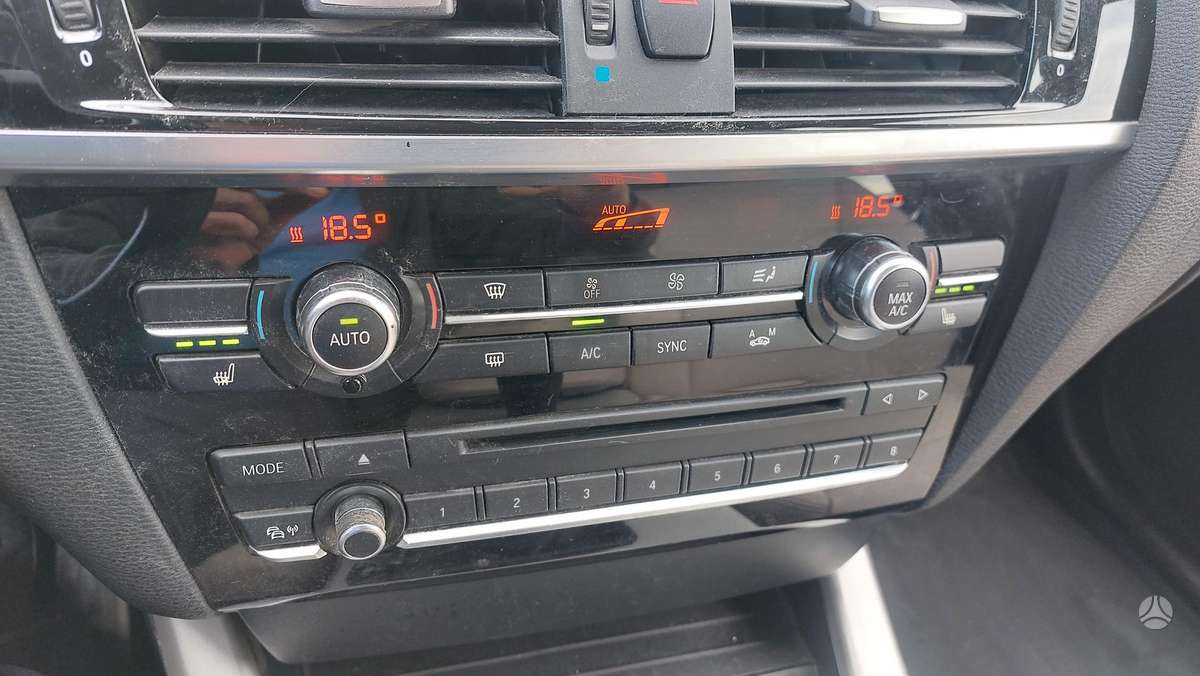 BMW X3, 2.0 l., Минивэн