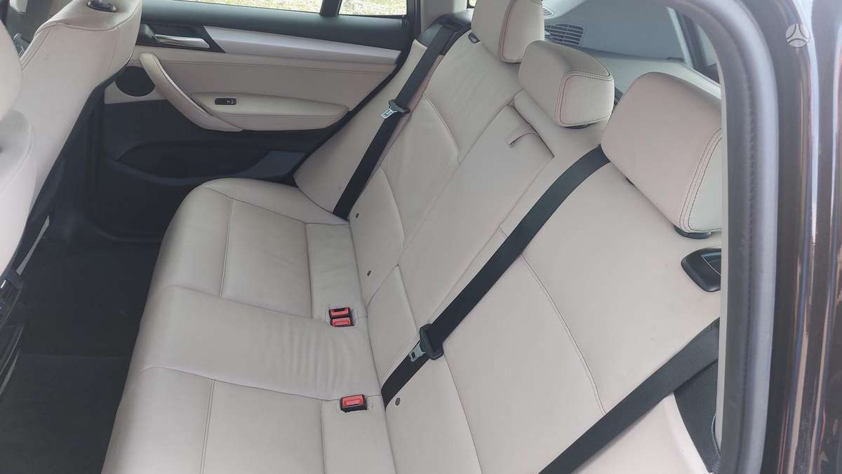 BMW X3, 2.0 l., Минивэн