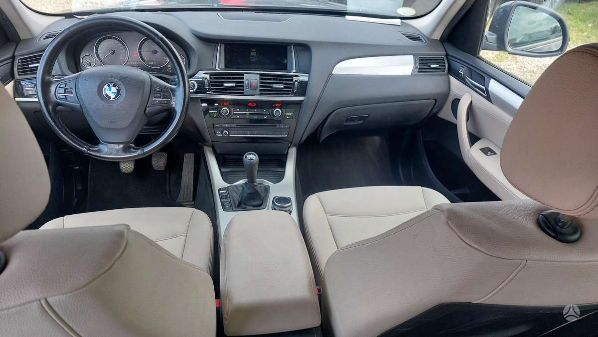 BMW X3, 2.0 l., Минивэн