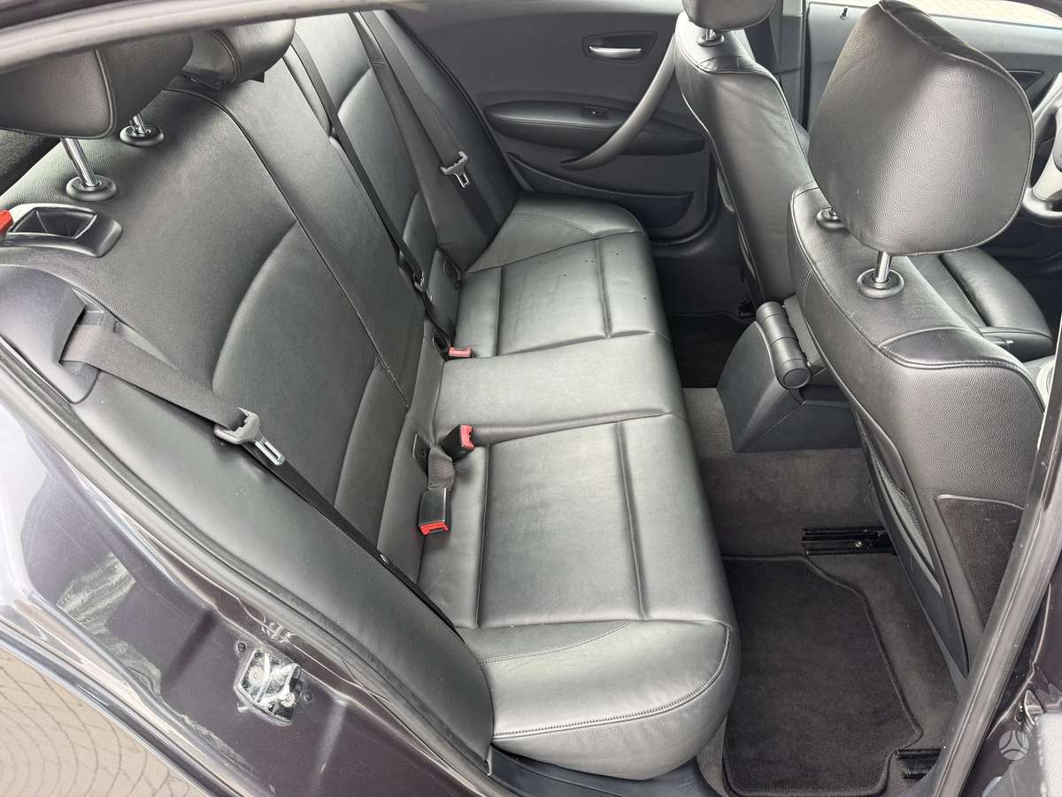 BMW 120, 2.0 l., hatchback