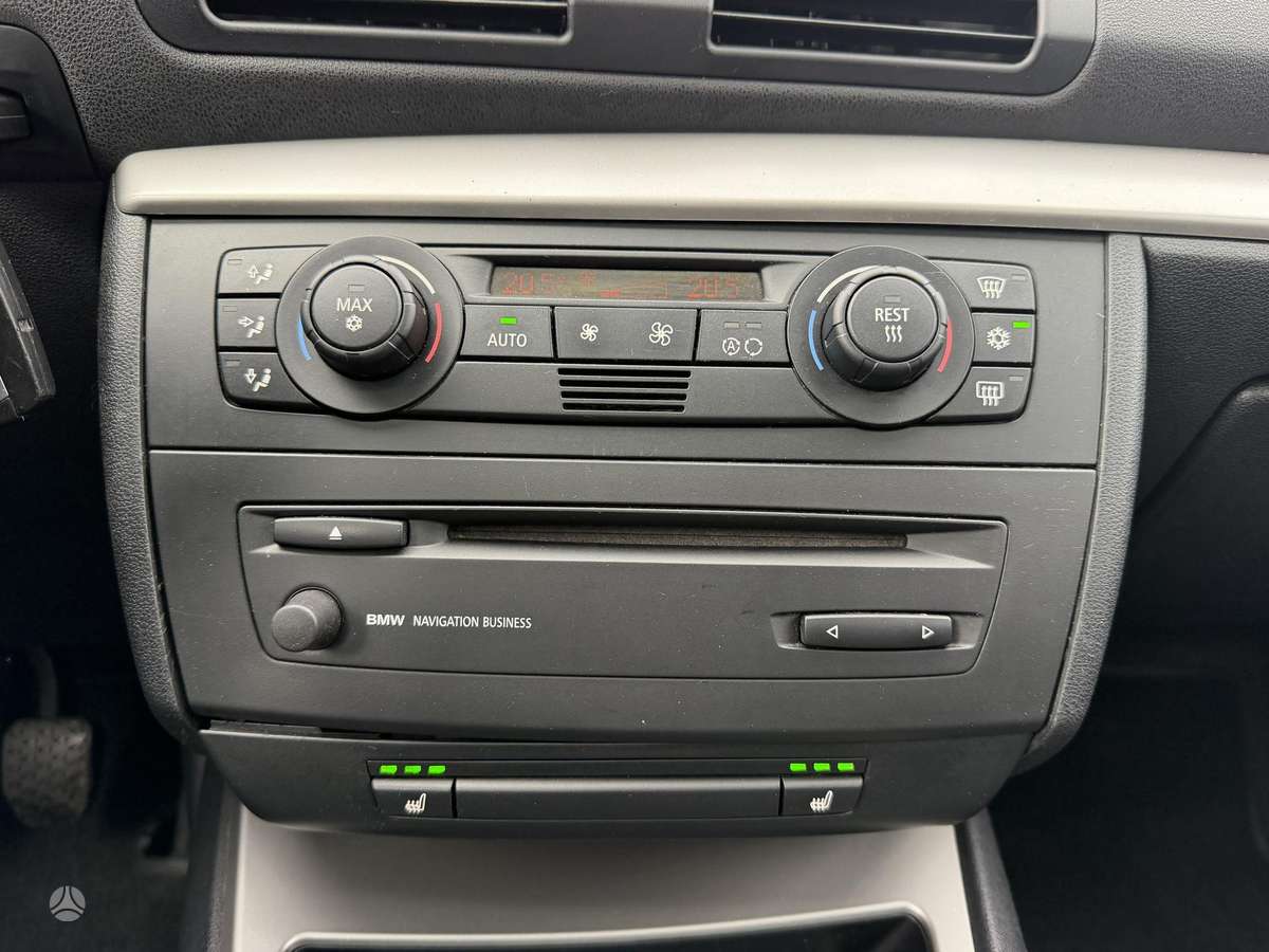 BMW 120, 2.0 l., hatchback