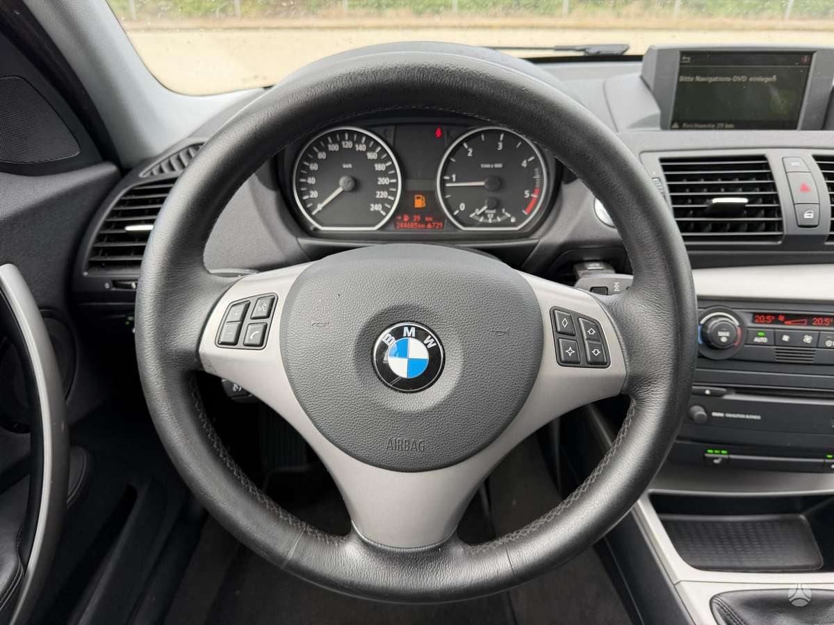 BMW 120, 2.0 l., hatchback