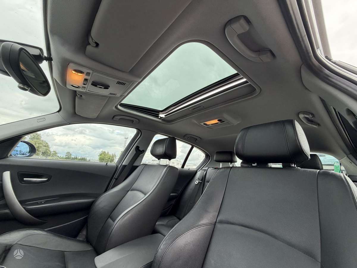 BMW 120, 2.0 l., hatchback