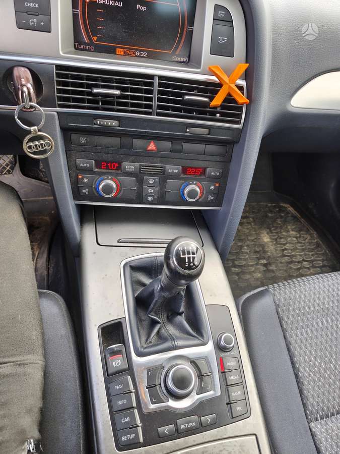 Audi A6, 2.0 l., Седан