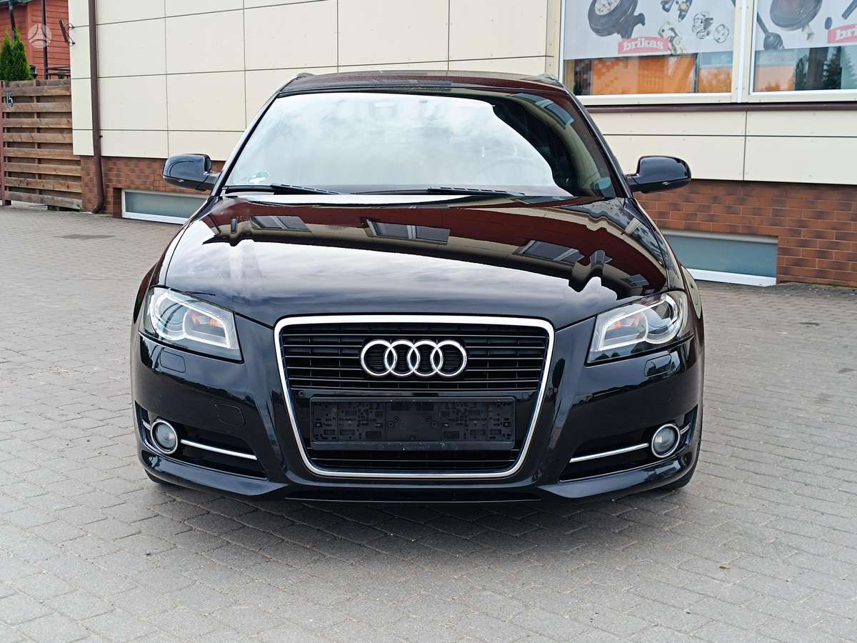 Audi A3, 1.6 l., hatchback