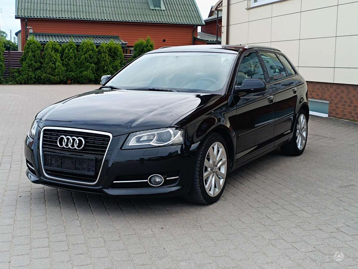 Audi A3, 1.6 l., hatchback