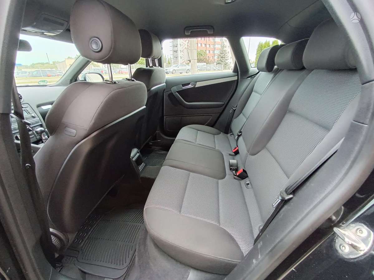 Audi A3, 1.6 l., hatchback