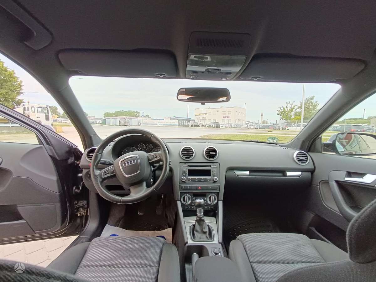 Audi A3, 1.6 l., Хэтчбек