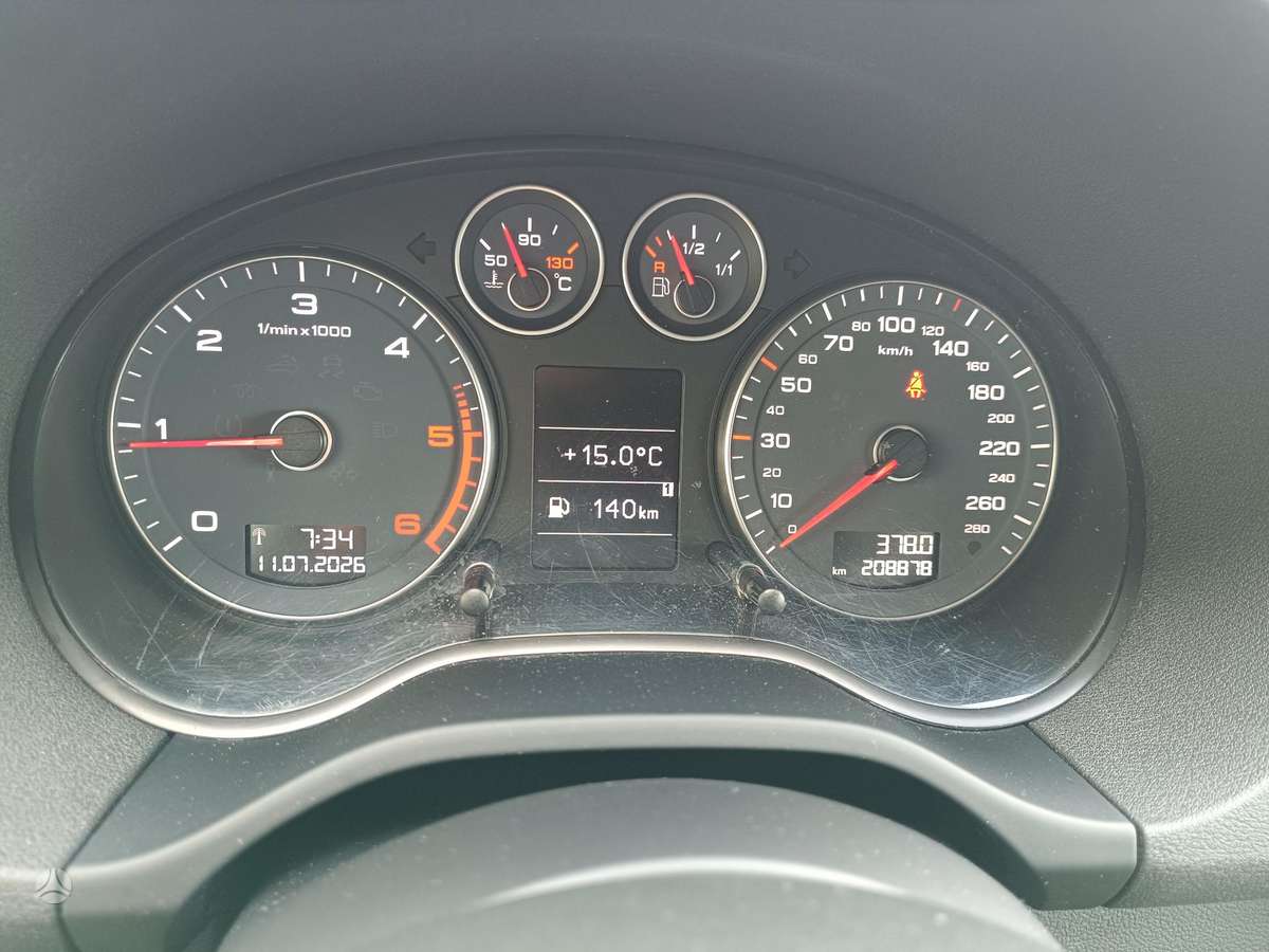 Audi A3, 1.6 l., Хэтчбек