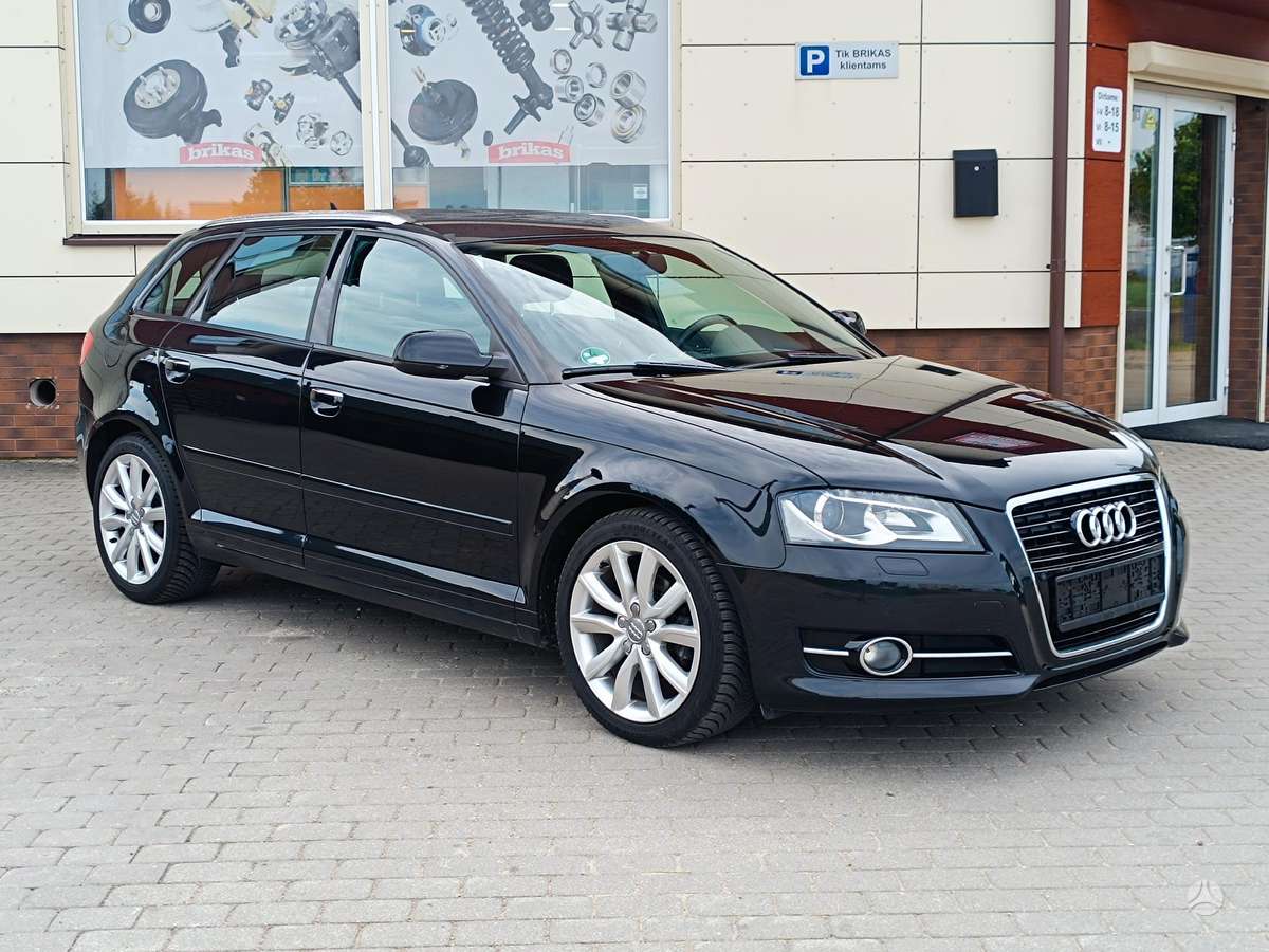 Audi A3, 1.6 l., hatchback