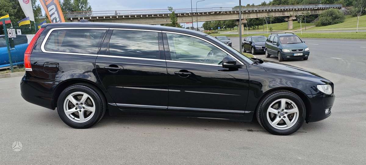 Volvo V70, 2.0 l., Универсал