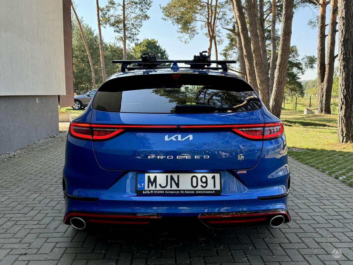 Kia ProCeed, 1.6 l., hatchback