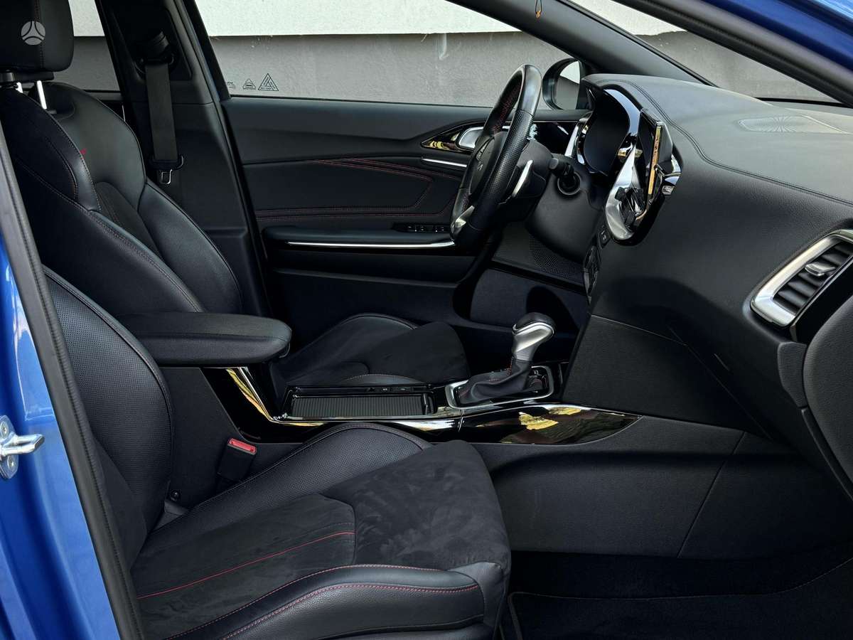 Kia ProCeed, 1.6 l., hatchback