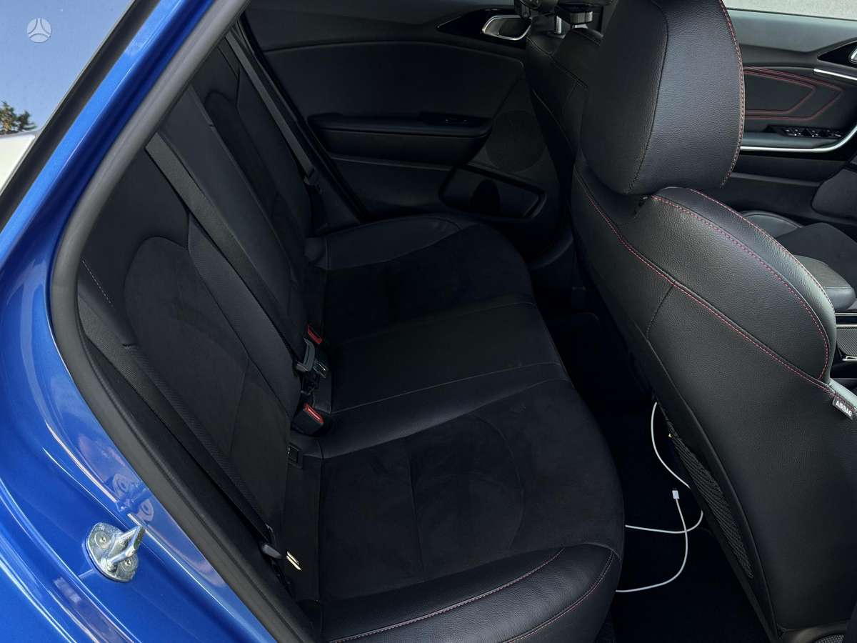 Kia ProCeed, 1.6 l., hatchback