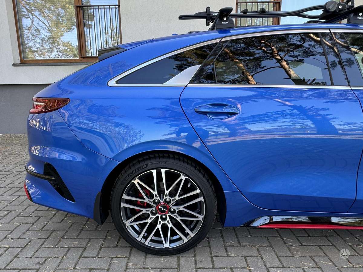 Kia ProCeed, 1.6 l., hatchback