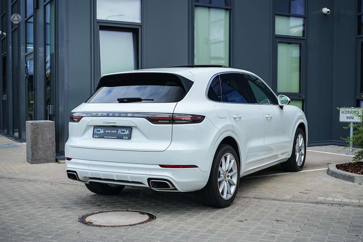 Porsche Cayenne - 10