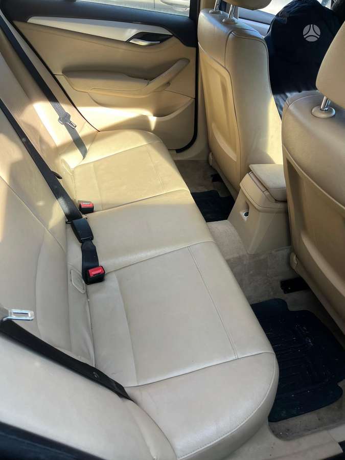 BMW X1, 2.0 l., Хэтчбек