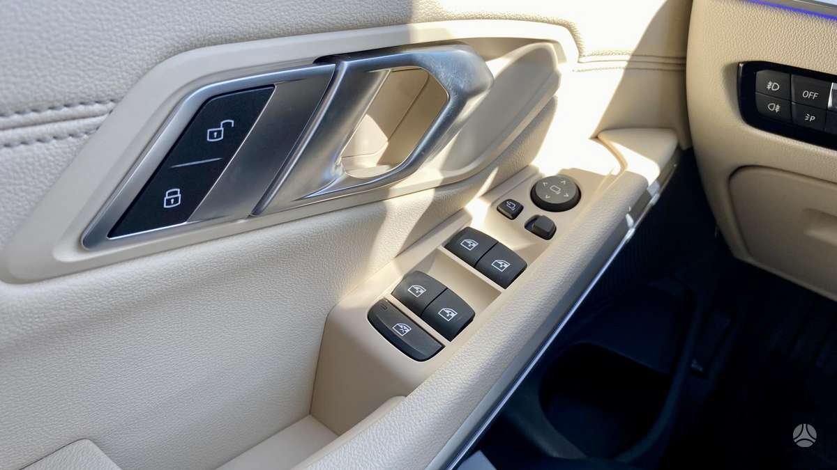 BMW 320, 2.0 l., Седан
