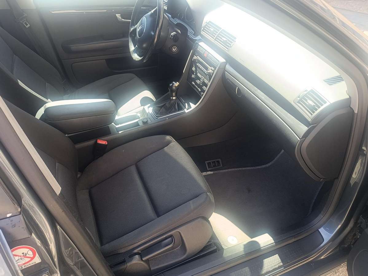 Audi A4, 1.9 l., Седан